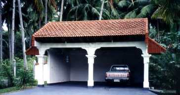 vacation home garage