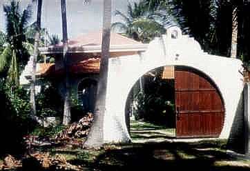vacation home gate
